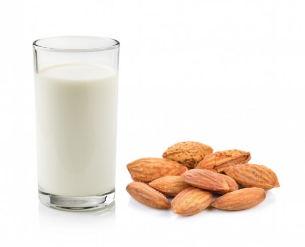 almond milk 30 cal